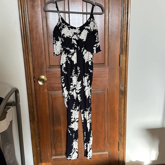 Want and Need | Floral Summer Jumpsuit Size XS - Picture 6 of 12
